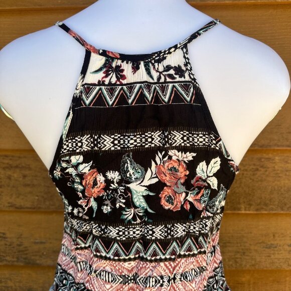 Happening In The Present Floral Black Tie Key Hole Front Tank Top Size S - Picture 6 of 7